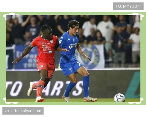 瞬间聚焦：恩波利边卫佩泽拉禁区外45度传中，直接旋入球门远角